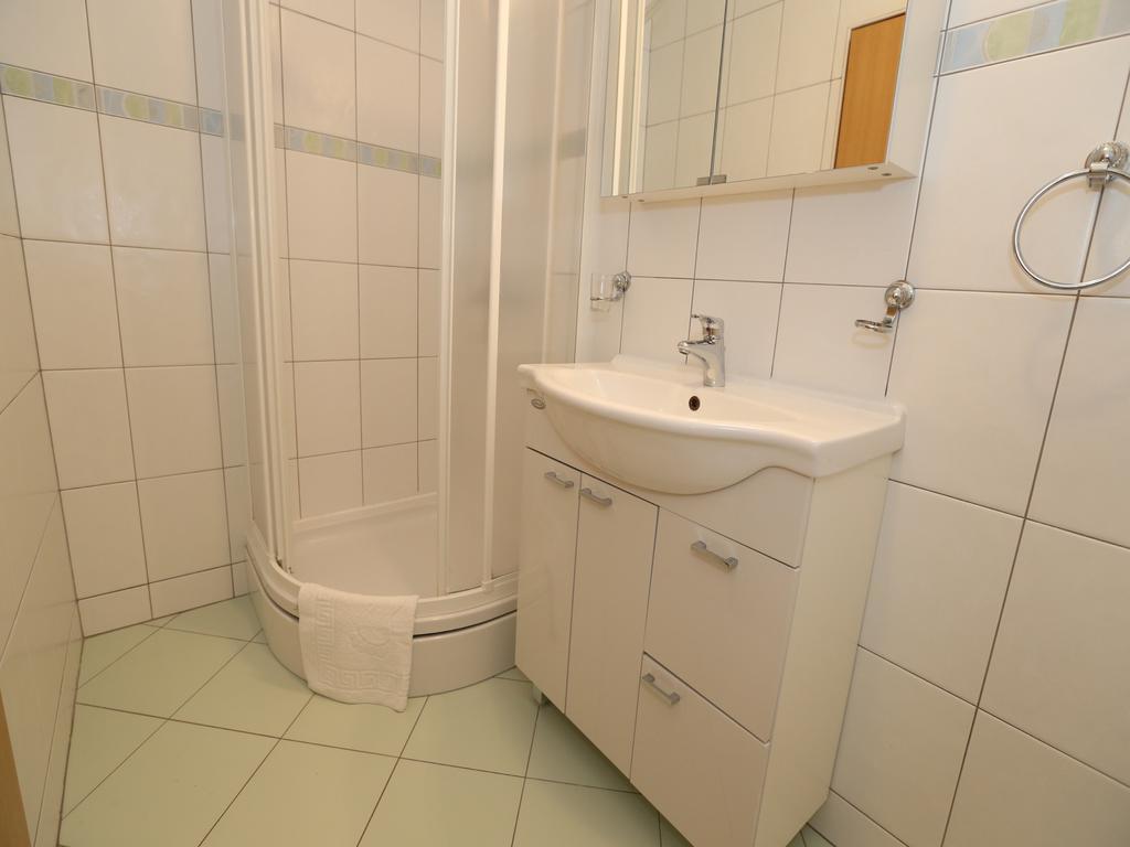 Apartments Juranic Baška Pokoj fotografie