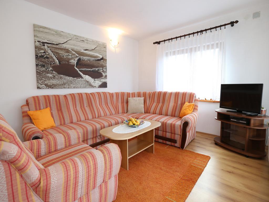 Apartments Juranic Baška Pokoj fotografie